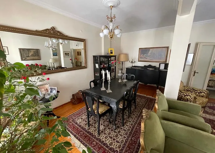 Classic 60\'S Suite Apartment